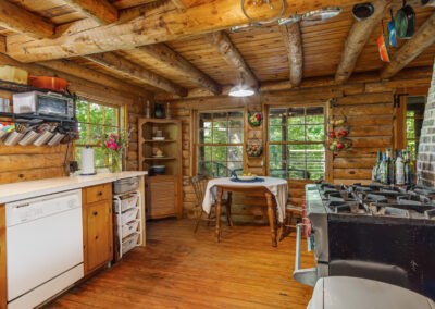 Beautiful cozy cabin kitchen in Landrum, SC